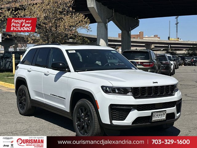 New 2026 Jeep Grand Cherokee Altitude AWD/4WD image 1
