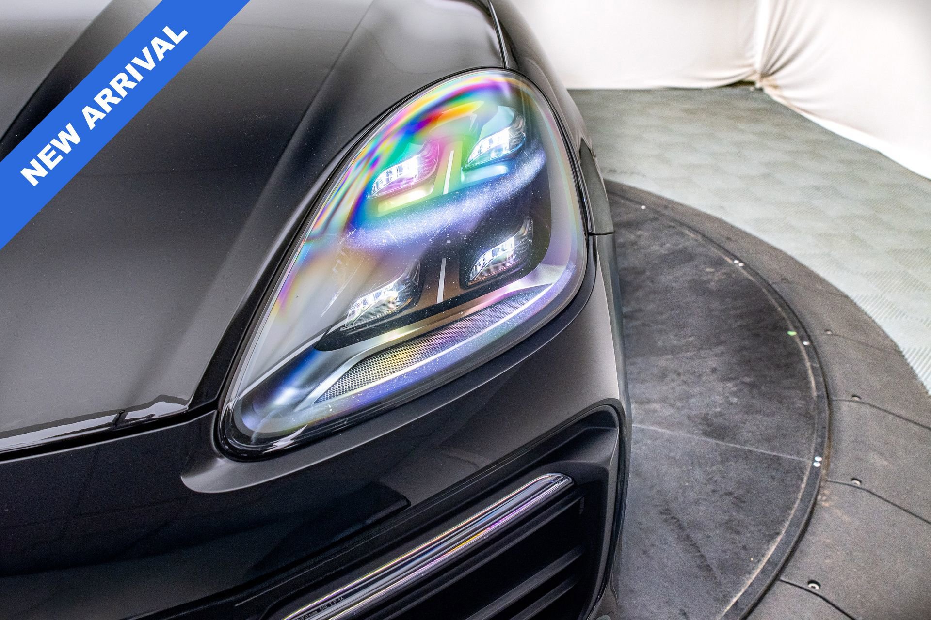 Used 2021 Porsche Cayenne GTS image 12