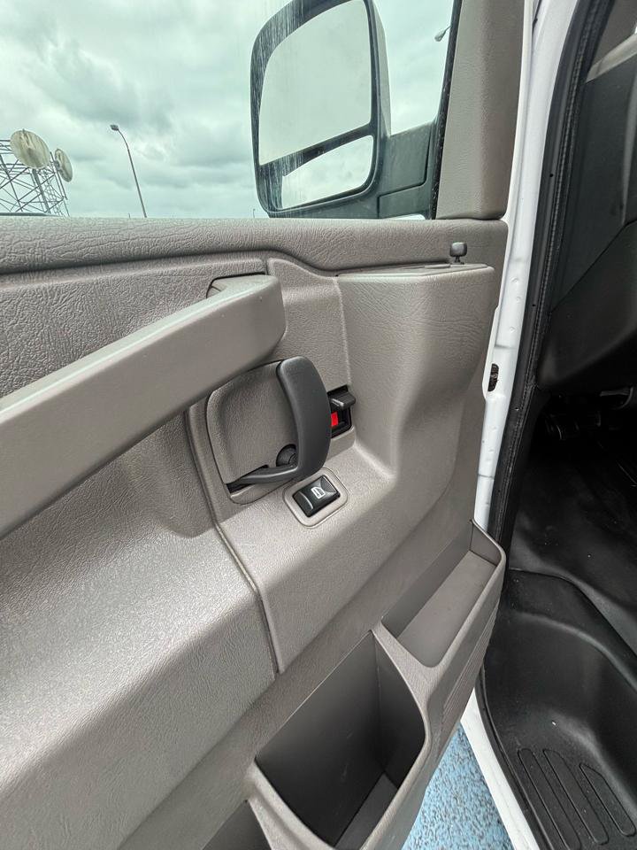 Used 2021 Chevrolet Express 2500 w/ Driver Convenience Package RWD image 22