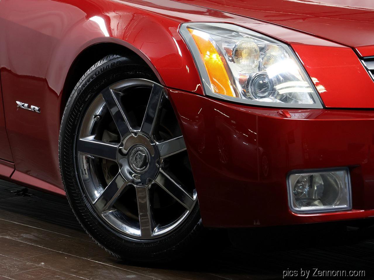 Used 2008 Cadillac XLR RWD image 3