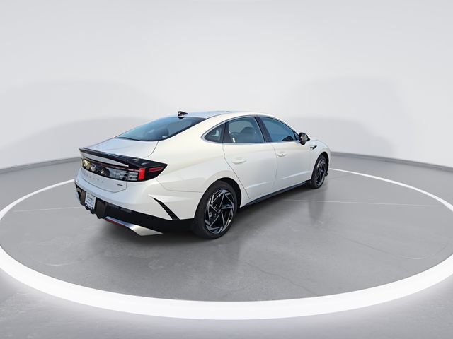 New 2026 Hyundai Sonata SEL AWD/4WD image 8
