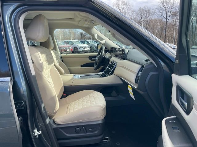 New 2026 Nissan Armada Platinum image 29