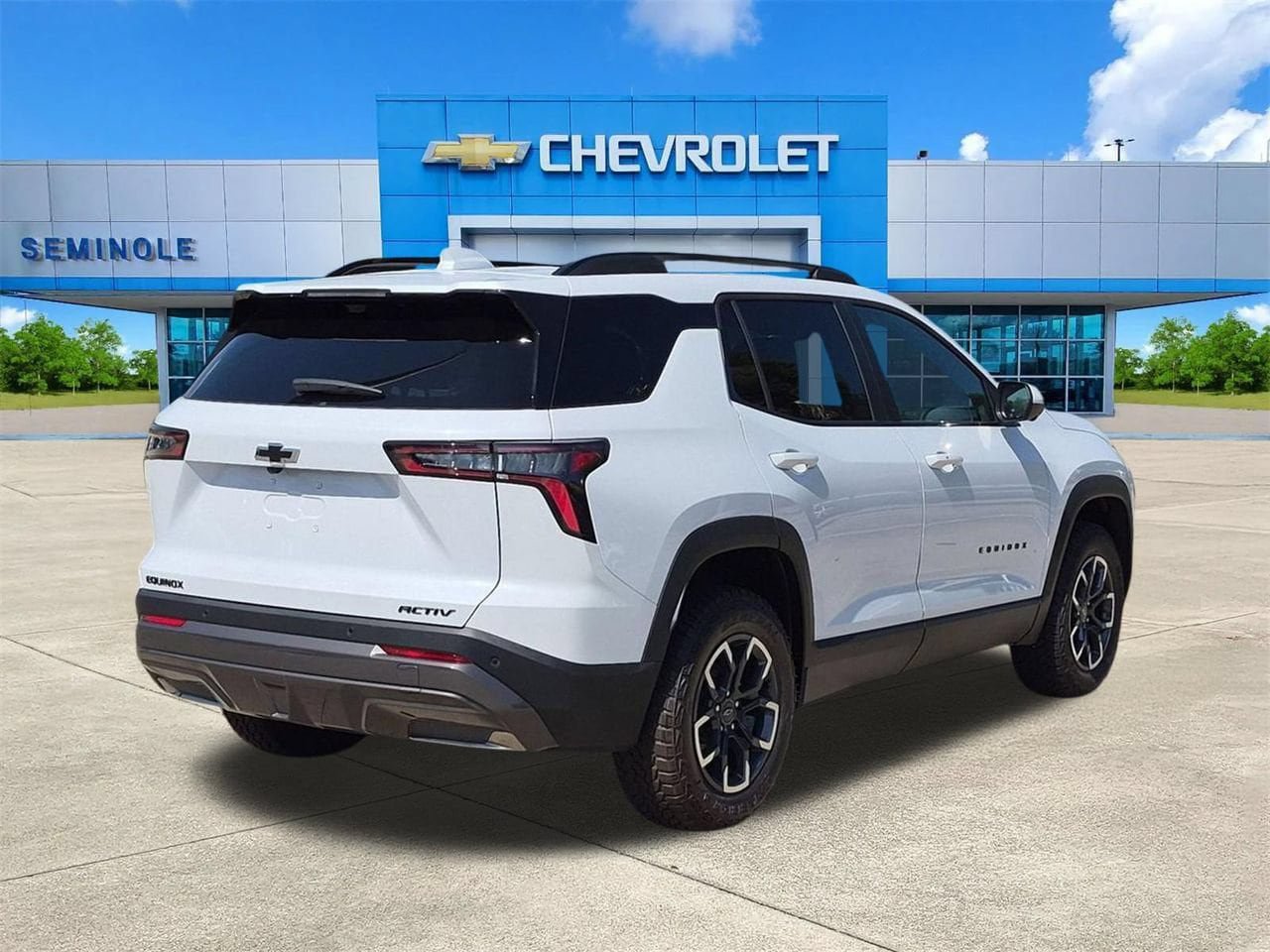 New 2026 Chevrolet Equinox ACTIV w/ Convenience Package III FWD image 4