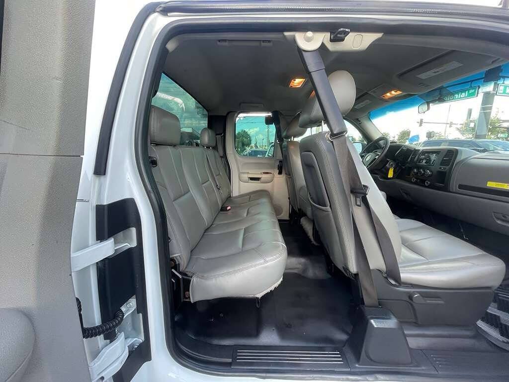 Used 2011 Chevrolet Silverado 1500 W/T w/ LS Package RWD image 14