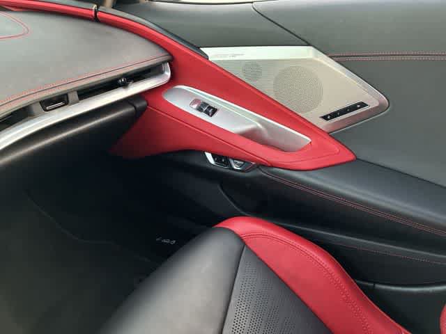 Used 2021 Chevrolet Corvette Stingray Preferred Cpe w/ Z51 Performance Package RWD image 30