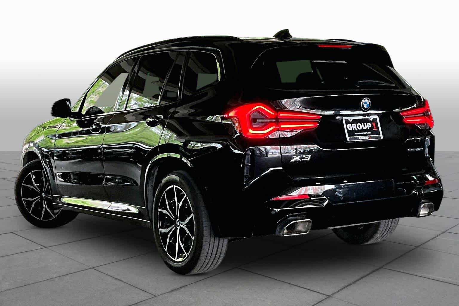 Used 2024 BMW X3 sDrive30i w/ M Sport Package RWD image 11
