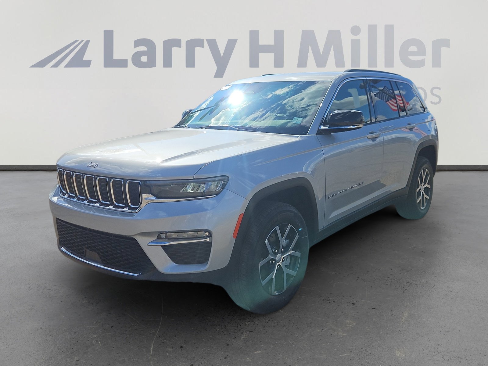 New 2025 Jeep Grand Cherokee Limited w/ Trailer Tow Package