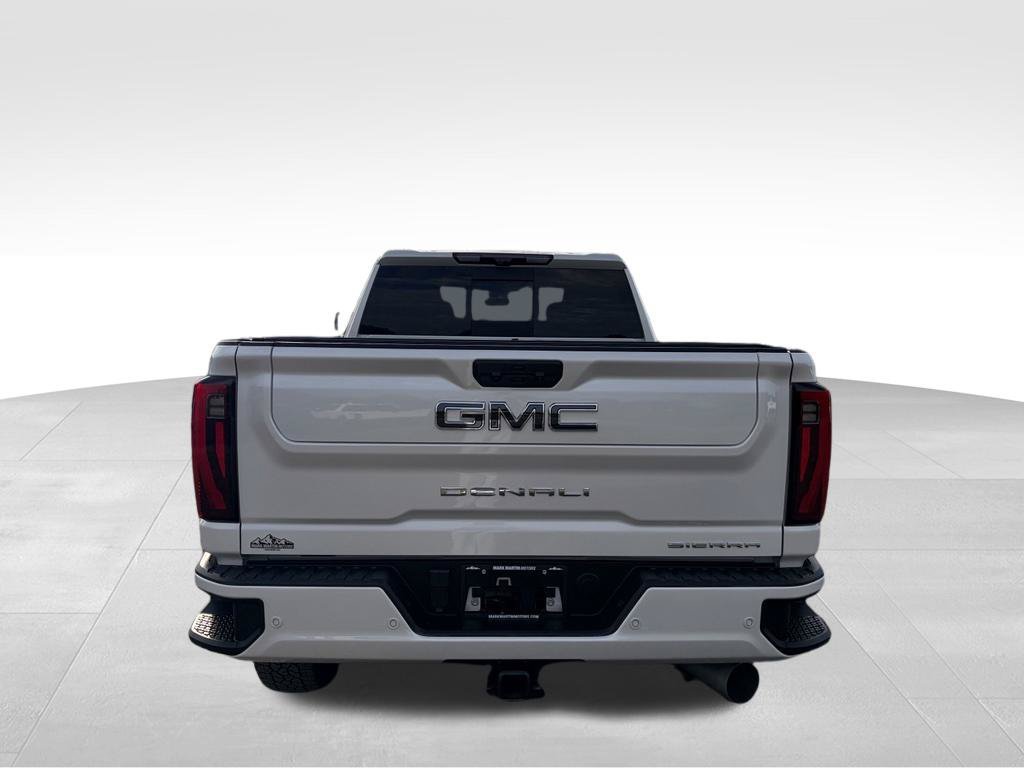 Used 2024 GMC Sierra 3500 Denali Ultimate AWD/4WD image 19
