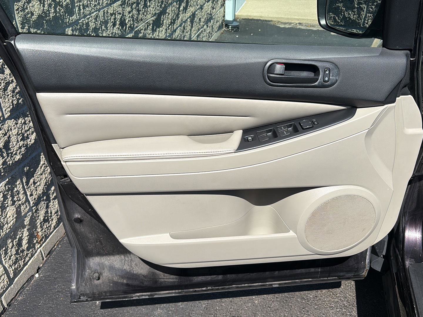 Used 2010 MAZDA CX-7 i Sport w/ Convenience Pkg image 4