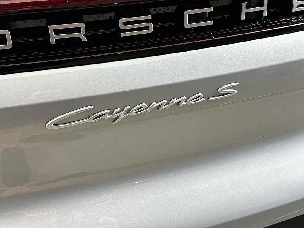 Used 2024 Porsche Cayenne S image 34