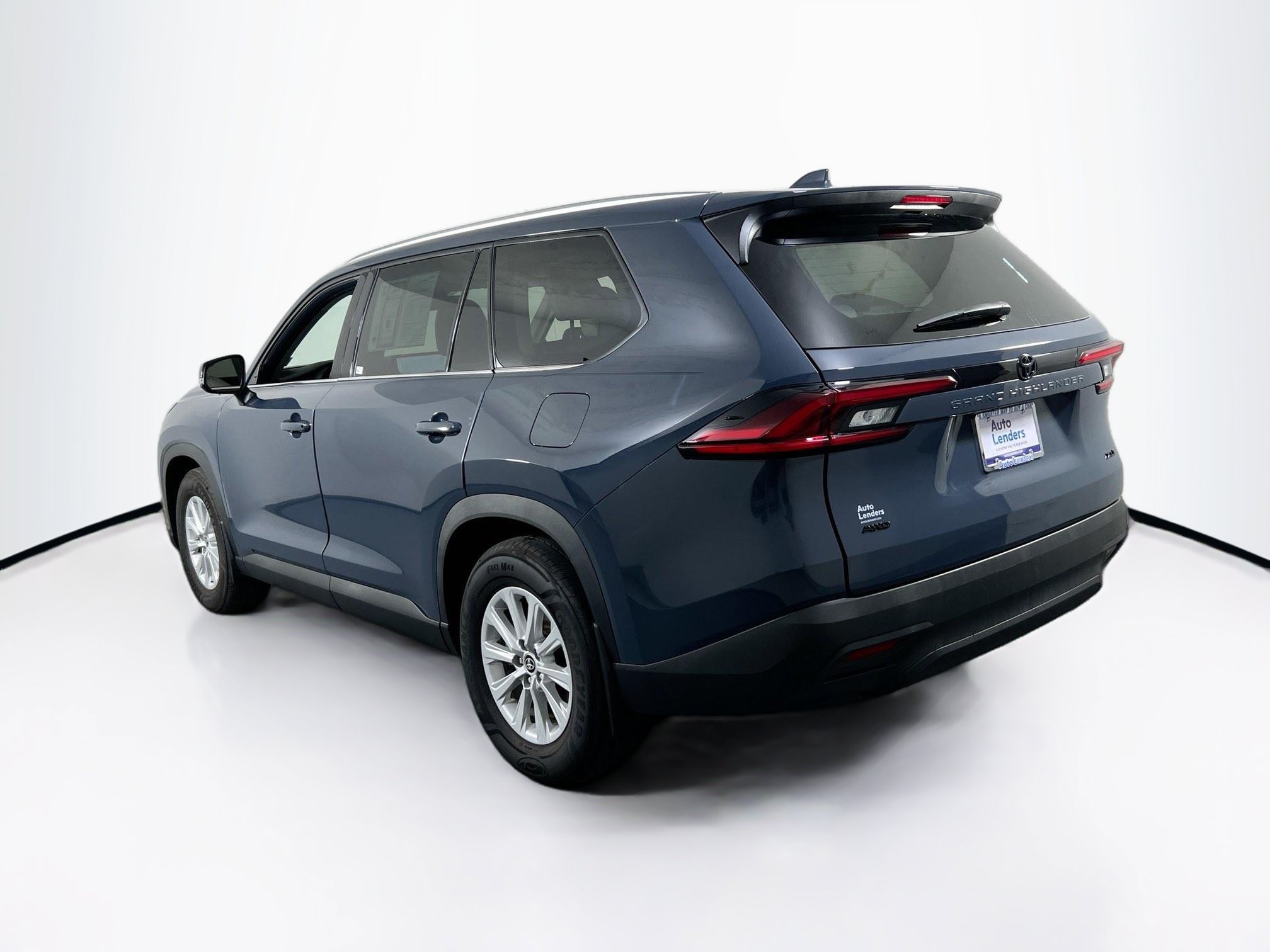 Used 2025 Toyota Grand Highlander AWD image 7