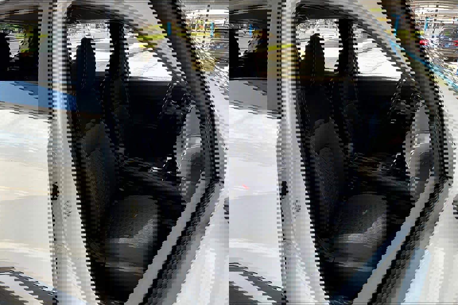 Used 2025 Nissan Kicks SV image 9