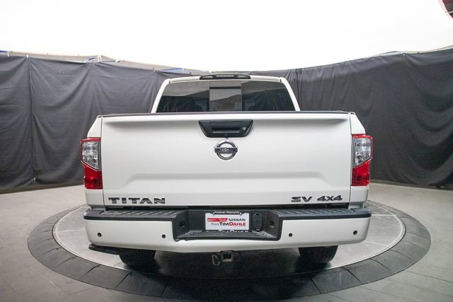 Used 2021 Nissan Titan SV w/ Accessory Utility Package AWD/4WD image 12