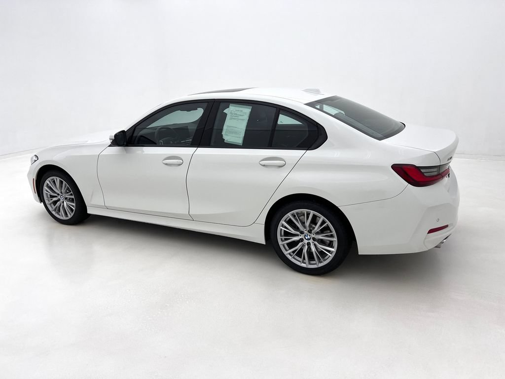 Certified 2023 BMW 330i xDrive Sedan w/ Convenience Package AWD/4WD image 10