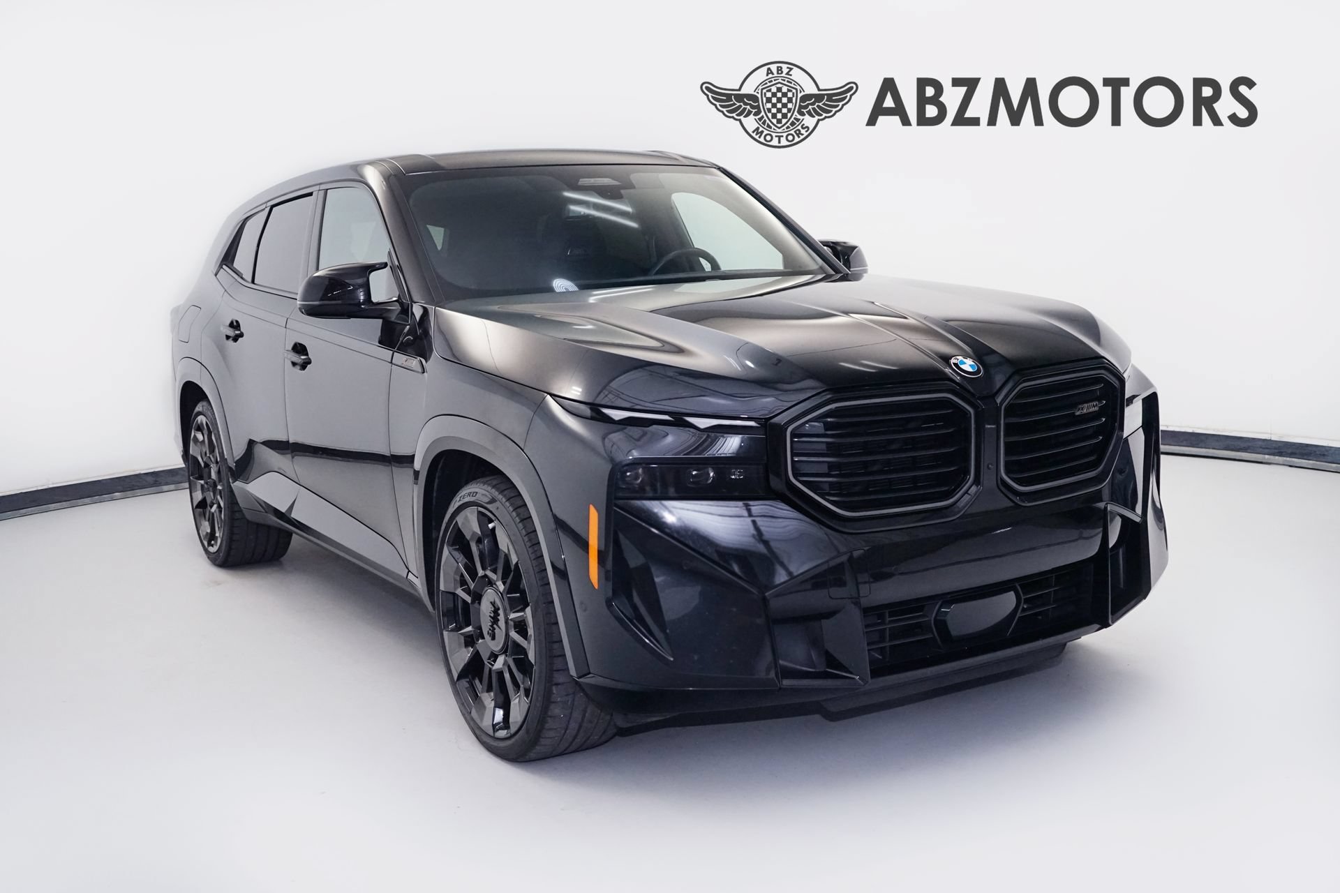 Used 2023 BMW XM AWD/4WD image 1