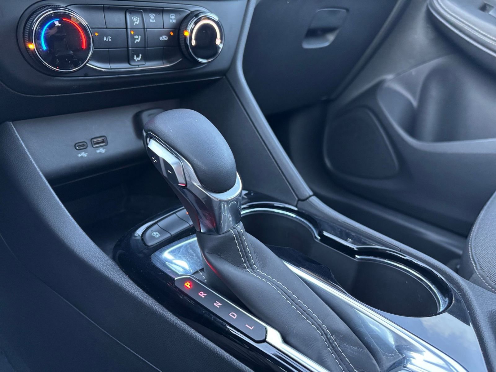 Used 2025 Buick Encore GX Preferred image 39