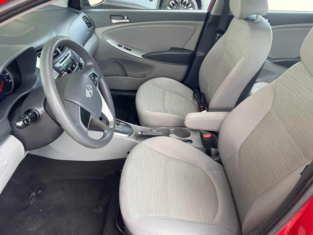 Used 2017 Hyundai Accent SE FWD image 4
