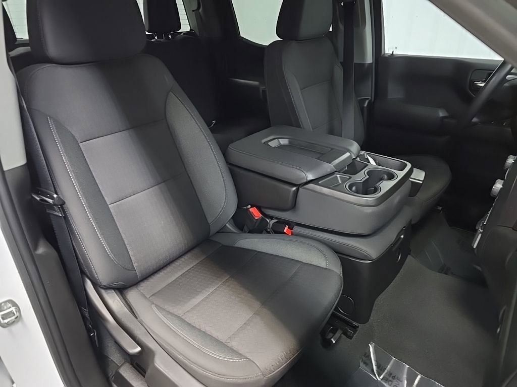 Used 2024 Chevrolet Silverado 1500 Custom image 14