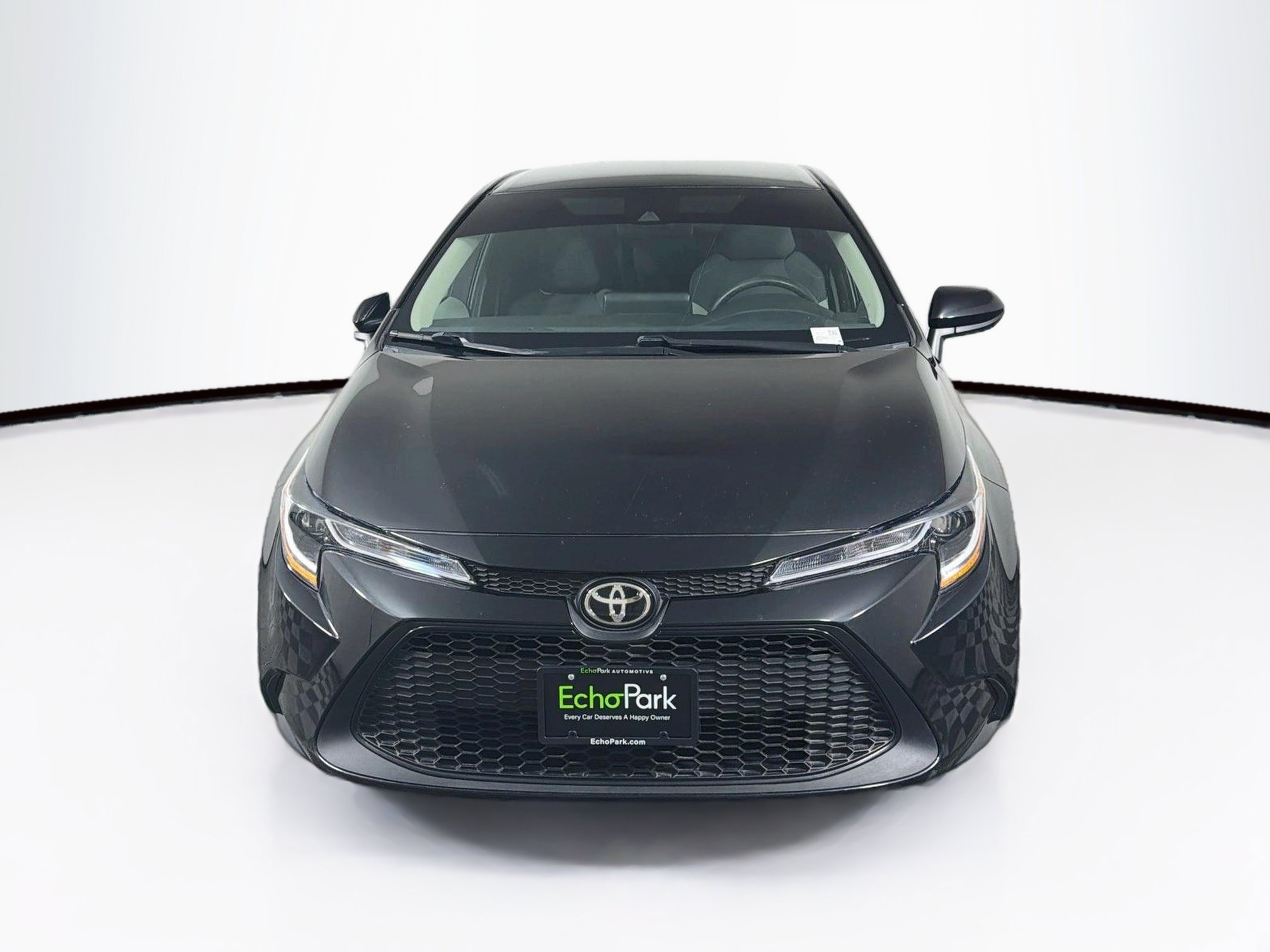 Used 2021 Toyota Corolla L FWD image 2
