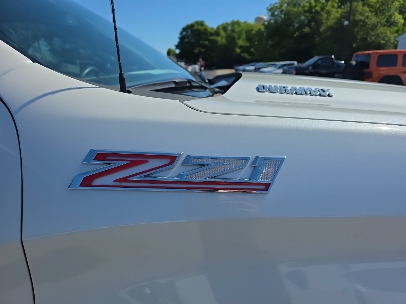 Used 2025 Chevrolet Silverado 1500 LTZ w/ Z71 Off-Road Package AWD/4WD image 4