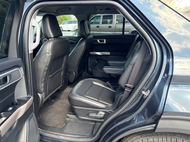 Certified 2023 Ford Explorer XLT w/ Equipment Group 202A AWD/4WD image 17