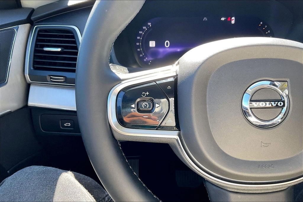 Certified 2023 Volvo XC90 B5 Core w/ Protection Package Premier image 11