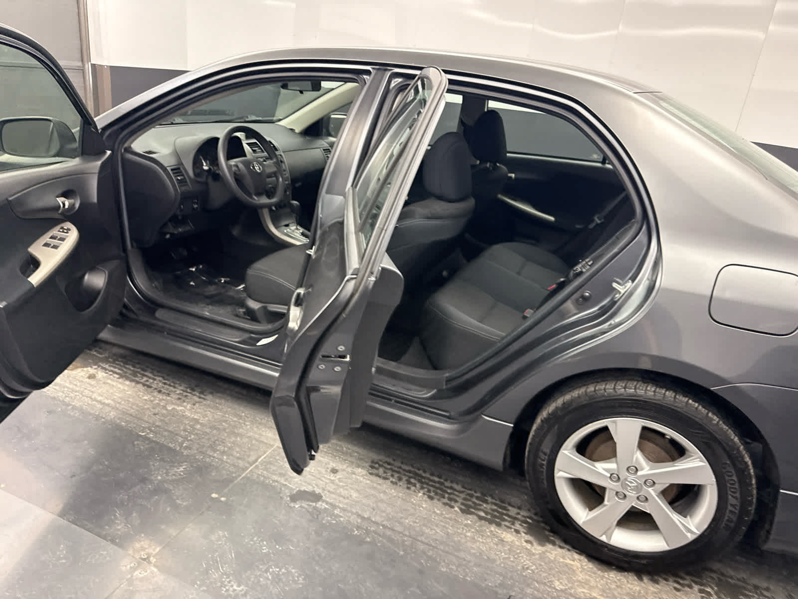 Used 2012 Toyota Corolla S FWD image 43