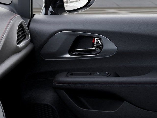 New 2027 Chrysler Pacifica Select AWD/4WD image 25