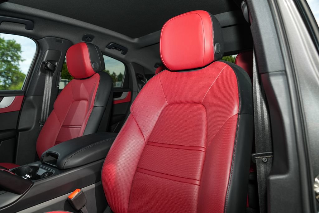 Certified 2026 Porsche Cayenne Coupe AWD/4WD image 22