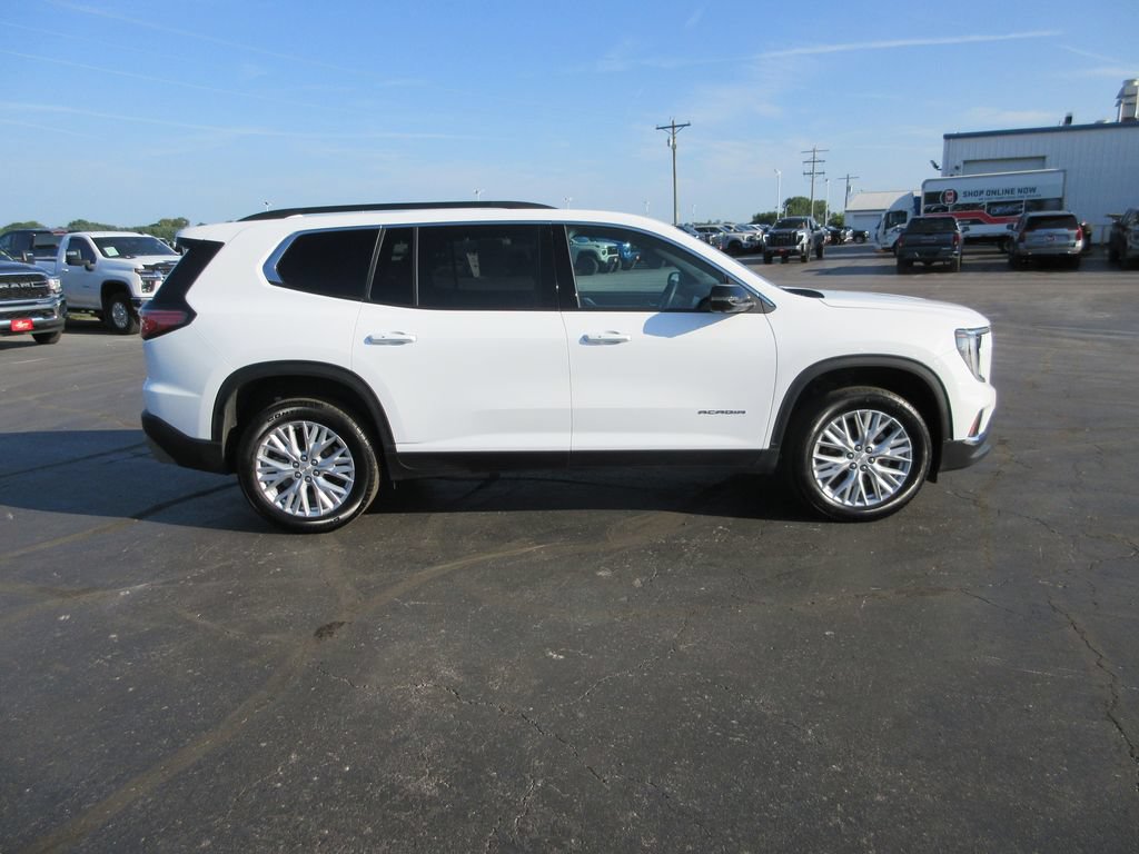 Certified 2026 GMC Acadia Elevation w/ Elevation Premium Package AWD/4WD image 5