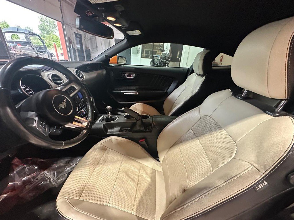 Used 2020 Ford Mustang GT Premium w/ Black Accent Package RWD image 9