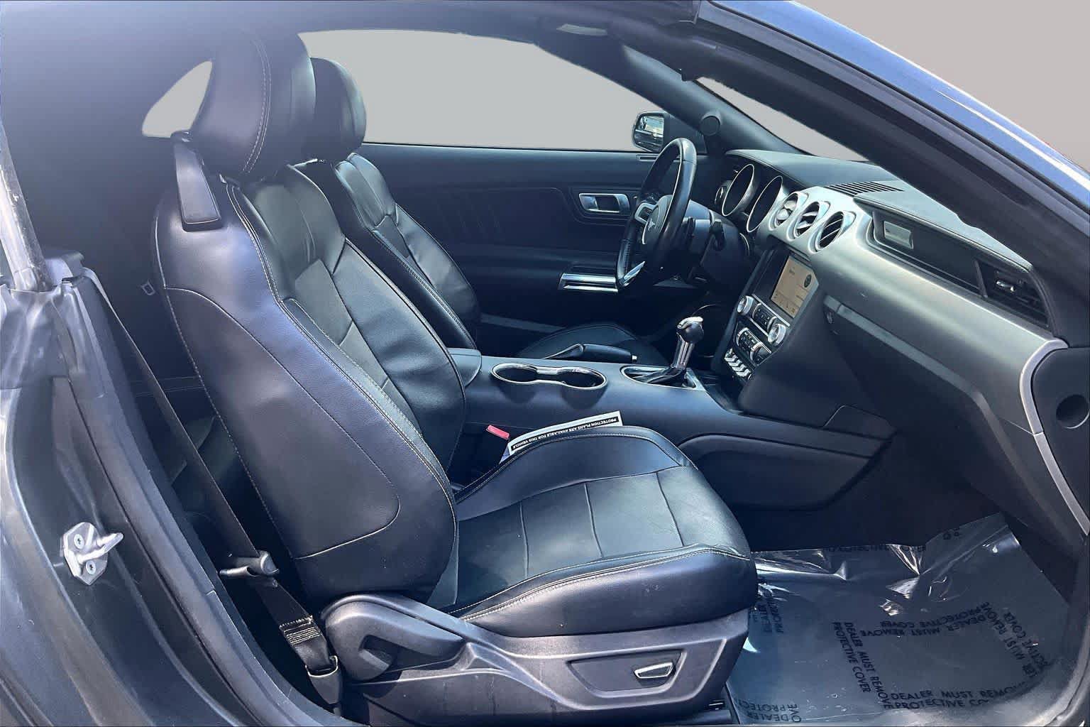 Used 2019 Ford Mustang Premium RWD image 8