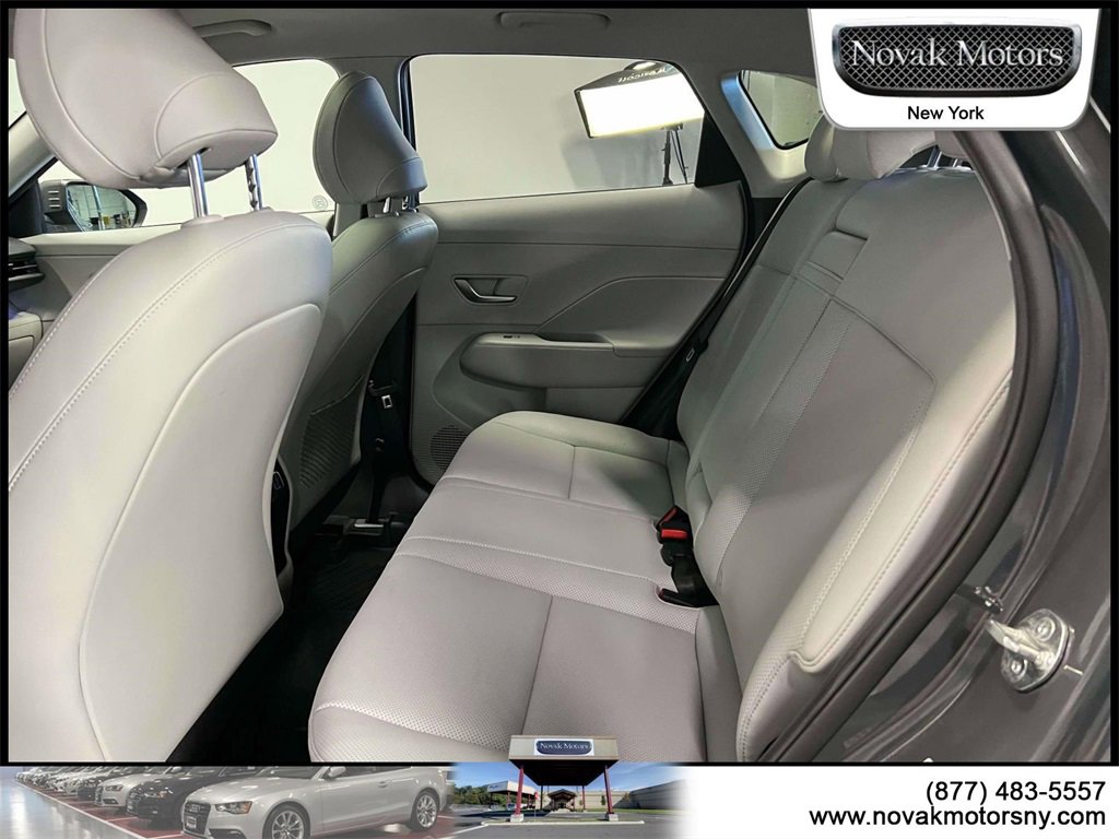 Used 2025 Hyundai Kona Limited image 13
