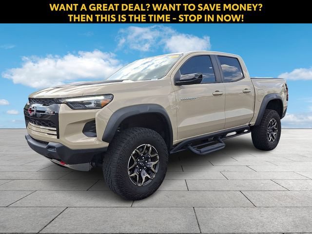Used 2023 Chevrolet Colorado ZR2 w/ ZR2 Convenience Package III AWD/4WD image 4