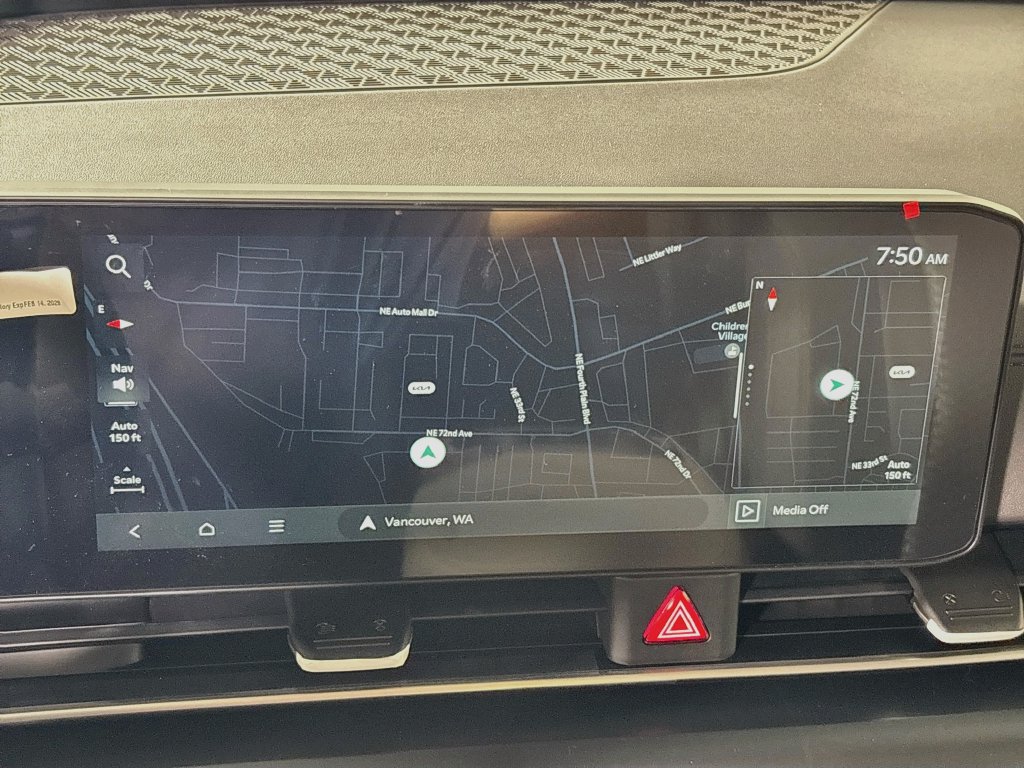 New 2027 Kia Carnival LX FWD image 16
