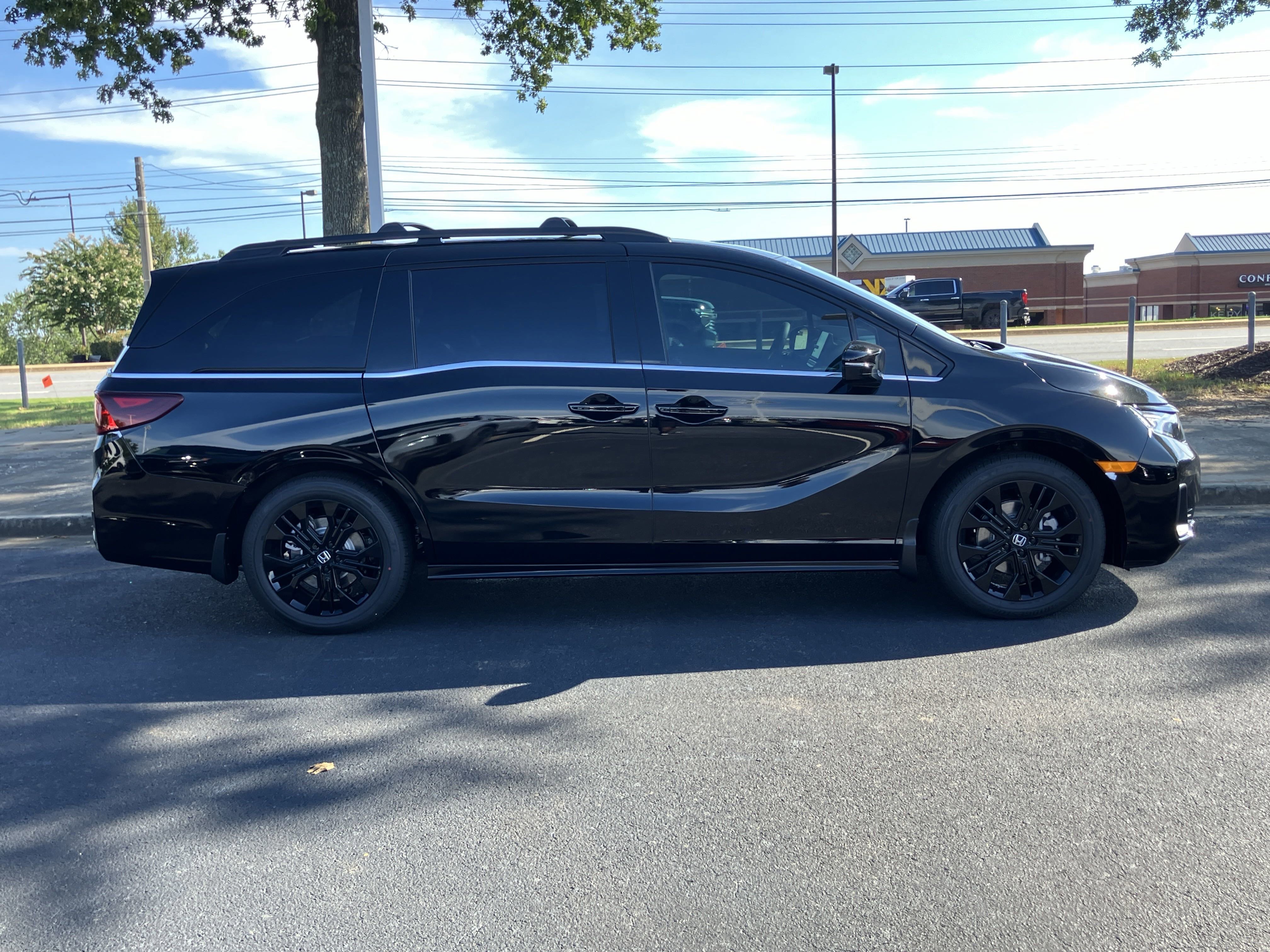 Used 2026 Honda Odyssey Sport-L image 10