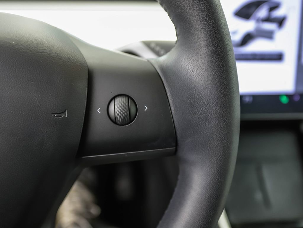 Used 2020 Tesla Model Y Long Range AWD/4WD image 13