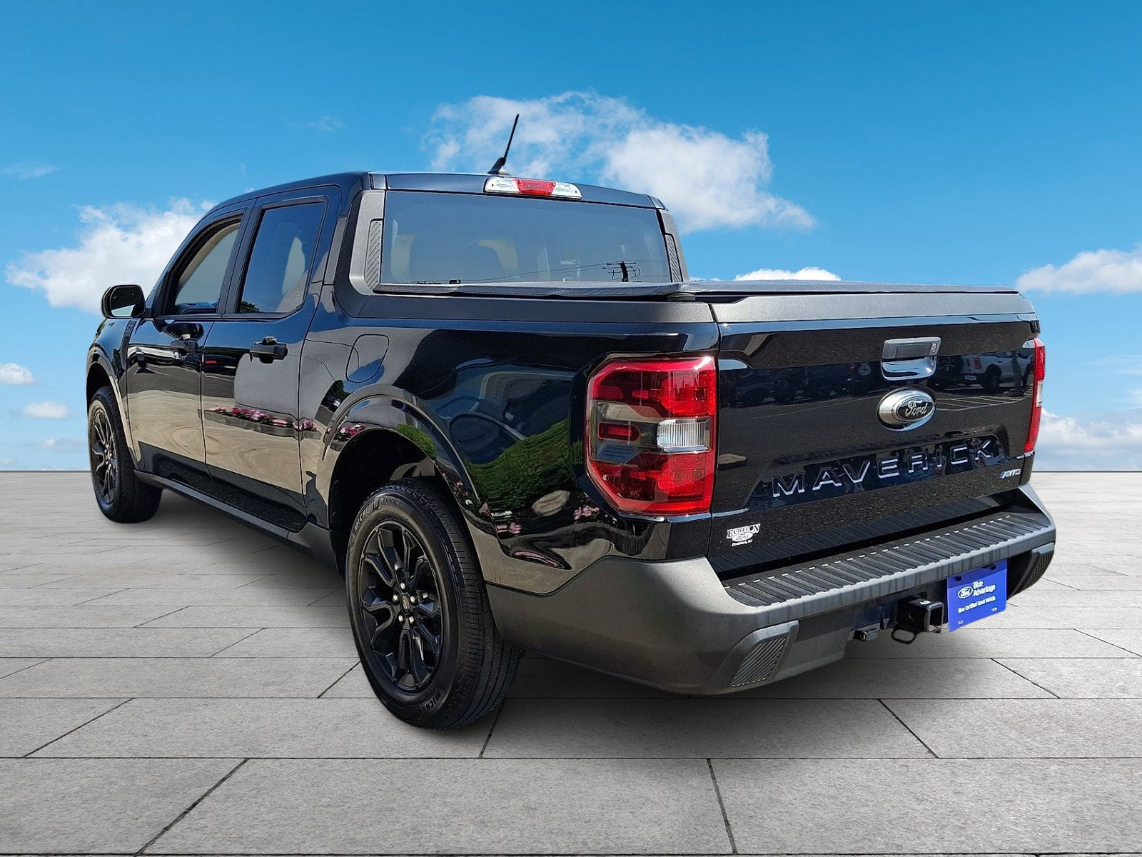 Certified 2024 Ford Maverick XLT w/ XLT Luxury Package AWD/4WD image 4