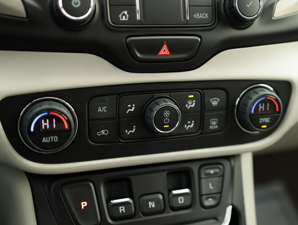 Used 2021 GMC Terrain Denali w/ Denali Premium Package image 17