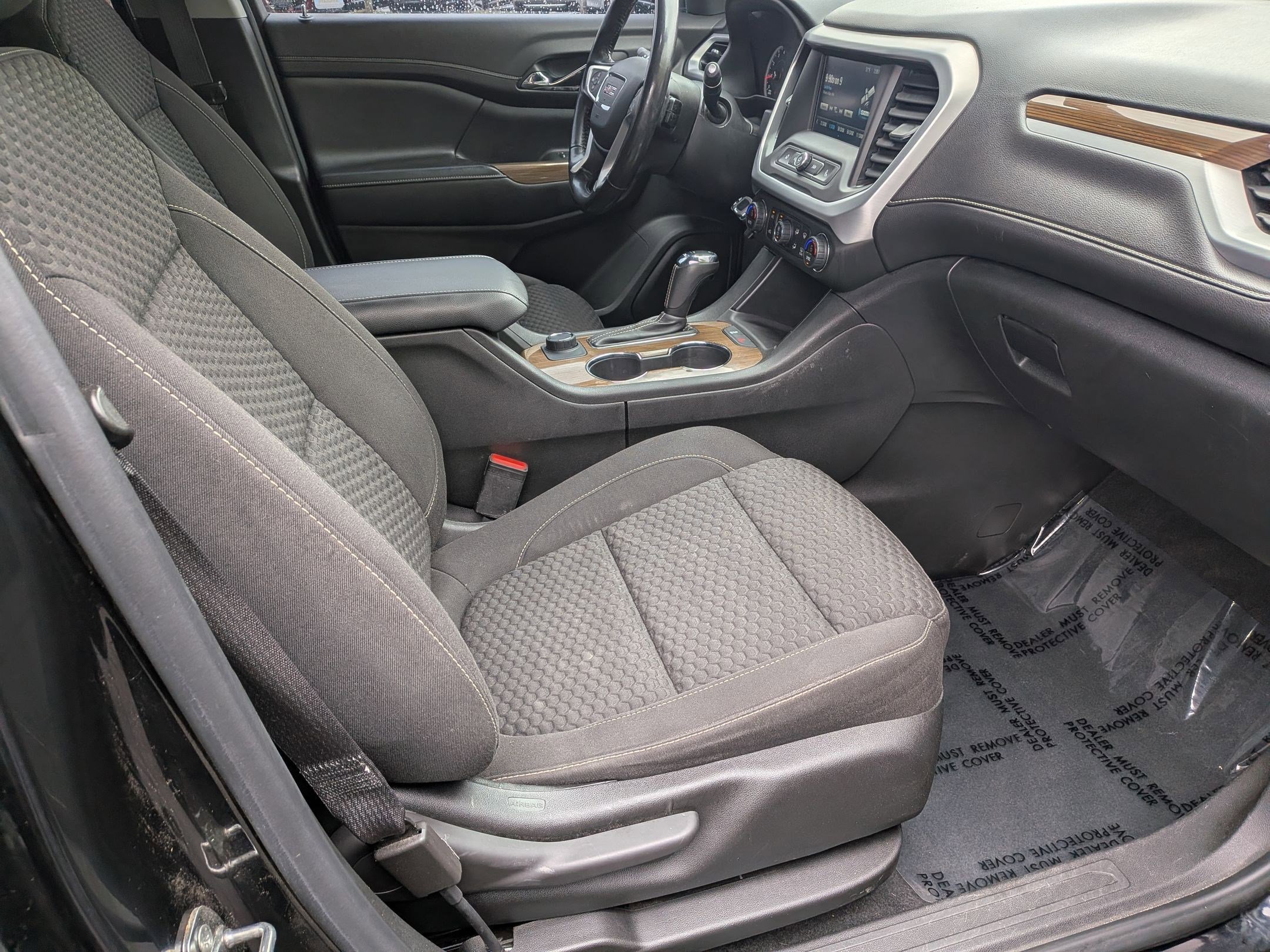 Used 2019 GMC Acadia SLE w/ LPO, Black Accent Package image 26