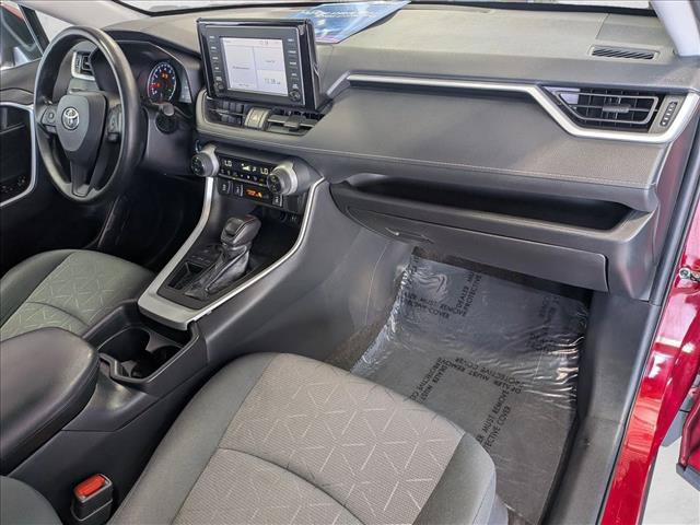 Used 2019 Toyota RAV4 XLE w/ Convenience Package FWD image 22