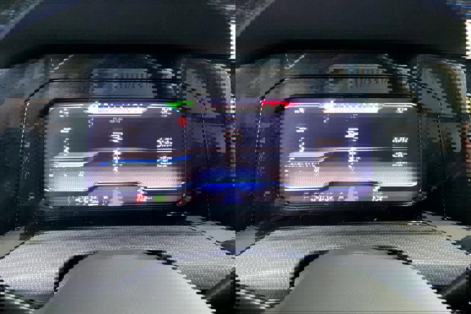 Used 2024 Volkswagen Golf R image 25