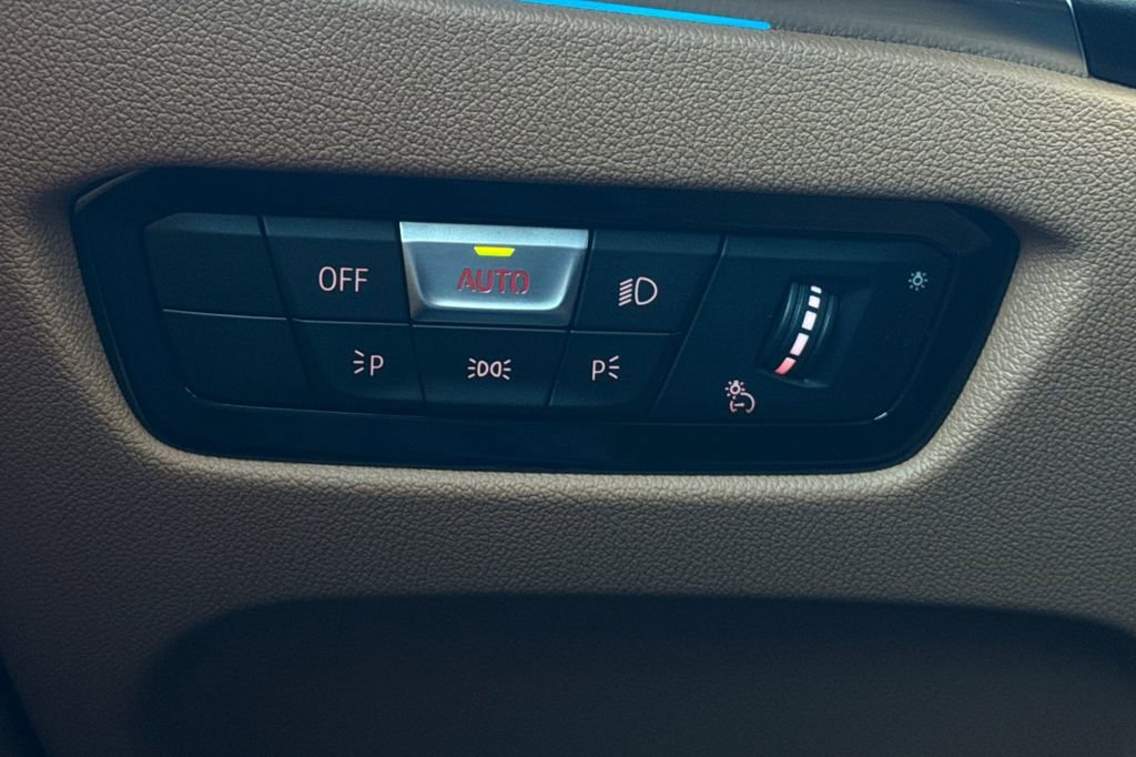 Used 2023 BMW i4 eDrive35 w/ Premium Package image 31