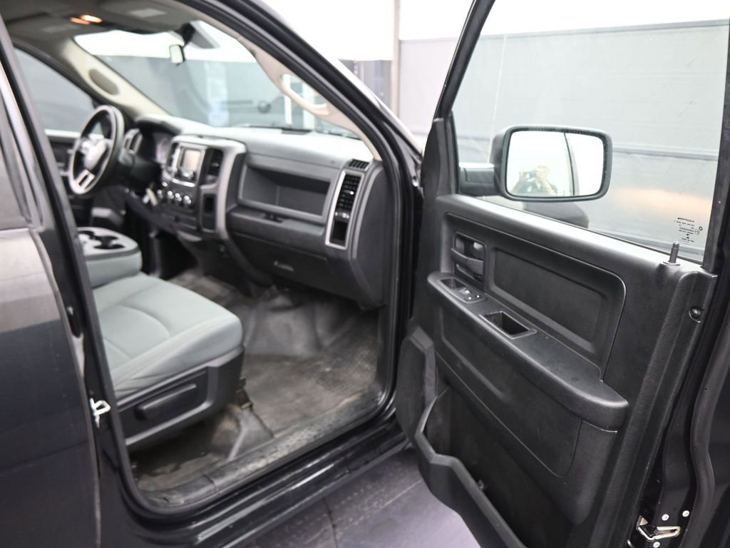 Used 2018 RAM 1500 Tradesman w/ Popular Equipment Group image 41