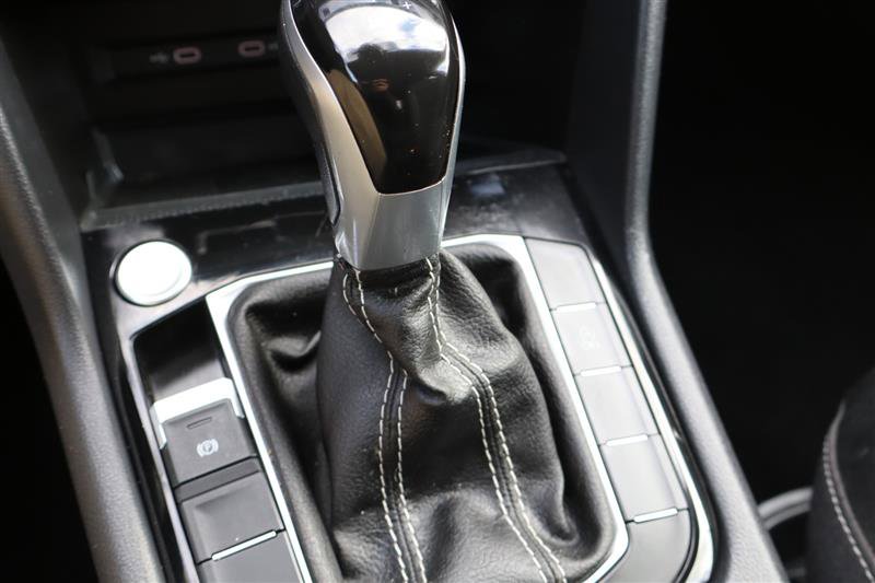 Used 2024 Volkswagen Taos SE image 22