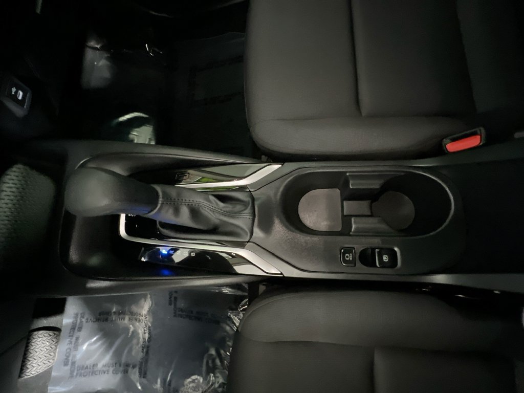 Used 2025 Toyota Corolla LE FWD image 20