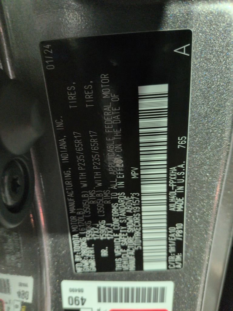 Used 2024 Toyota Sienna XLE image 29