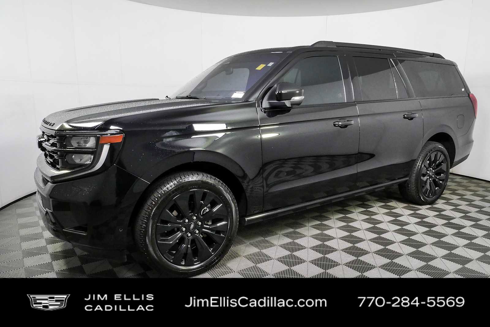Used 2025 Ford Expedition Max Platinum w/ Stealth Appearance Package AWD/4WD image 30