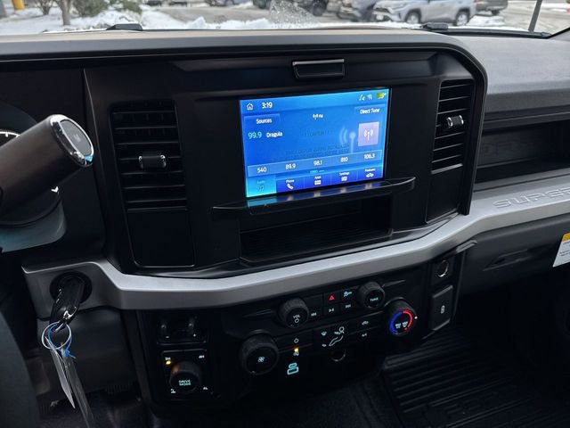 New 2026 Ford F250 XL w/ XL Chrome Package image 17