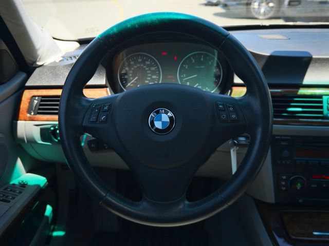 Used 2006 BMW 325i Sedan RWD image 22